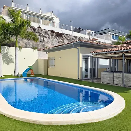 Karat Roque Del Conde Hébergement de vacances *