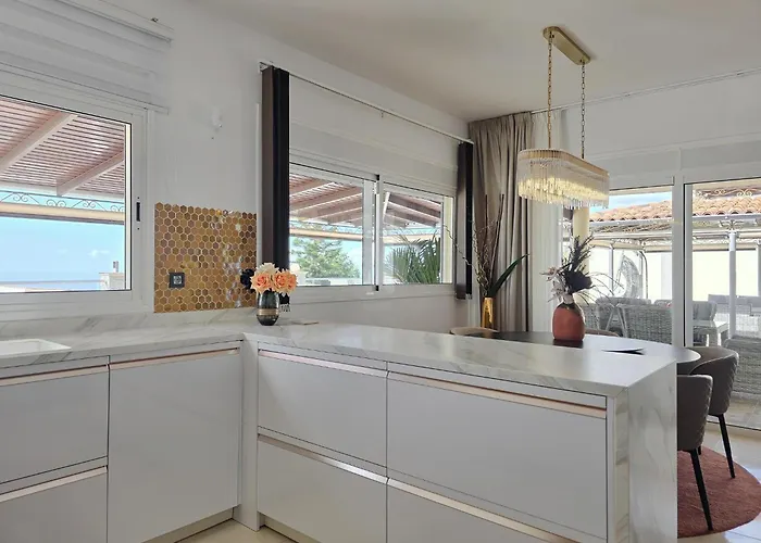 Karat Roque Del Conde * Costa Adeje (Tenerife)