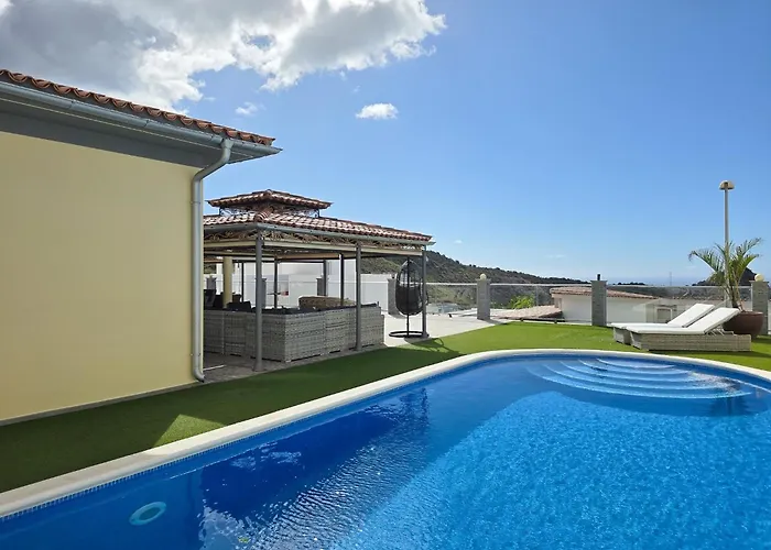 Karat Roque Del Conde